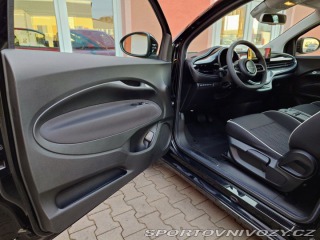 Fiat 500 42 kWh 87kW 2023