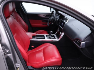 Jaguar XE 2,0 P300 221kW R-Dynamic 2020