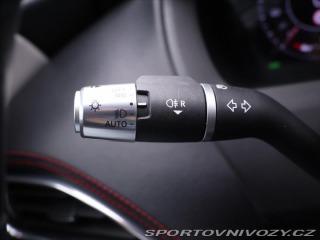 Jaguar XE 2,0 P300 221kW R-Dynamic 2020