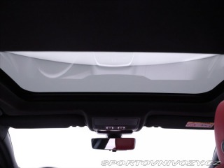 Jaguar XE 2,0 P300 221kW R-Dynamic 2020