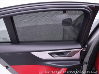 Jaguar XE 2,0 P300 221kW R-Dynamic 2020