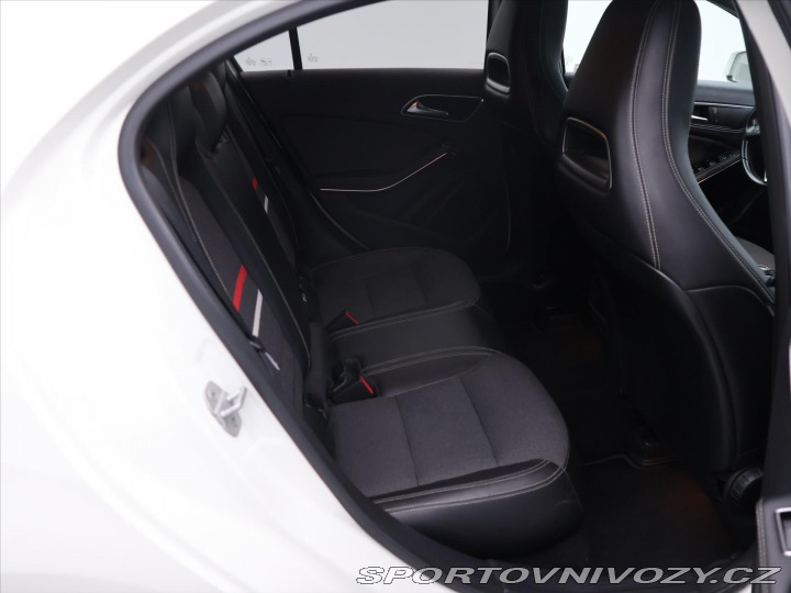 Mercedes-Benz A 1,6 200i 115kW Klima Kůže 2014