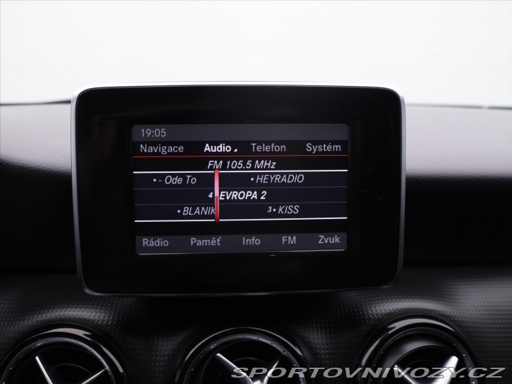 Mercedes-Benz A 1,6 200i 115kW Klima Kůže 2014