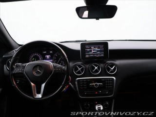 Mercedes-Benz A 1,6 200i 115kW Klima Kůže 2014