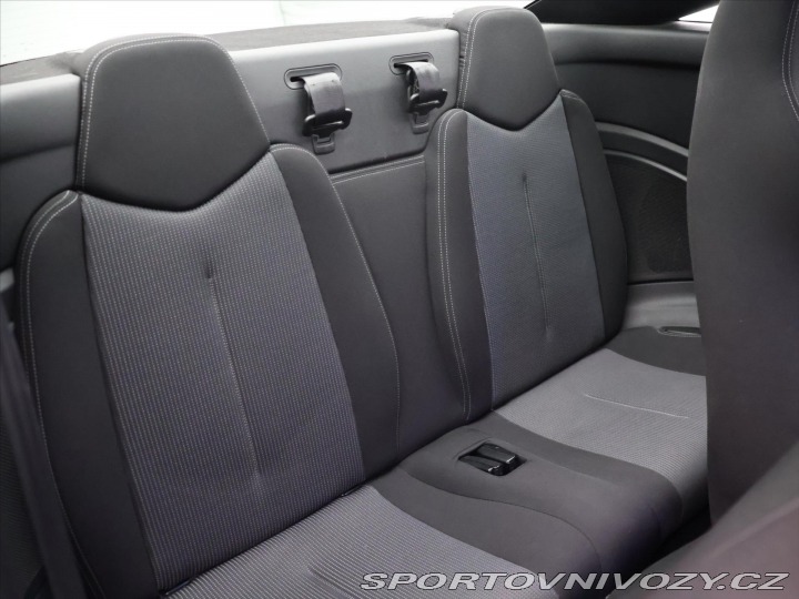 Peugeot RCZ 1,6 16V 147kW Allure Navi 2013