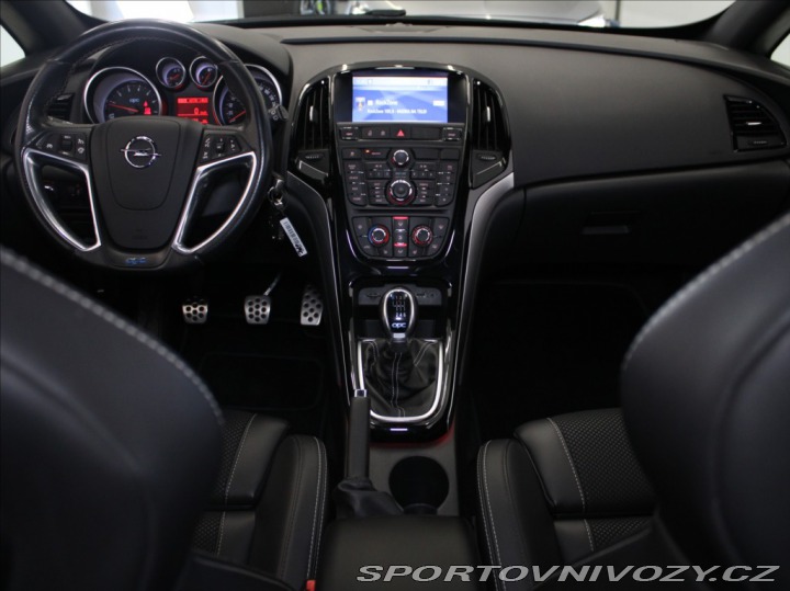 Opel Astra 2,0 Turbo 280koní OPC Inf 2013