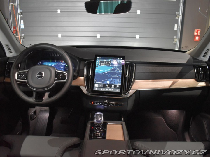Volvo Ostatní modely XC90 2,0 T8 AWD Plus BLIS,Bezk 2025