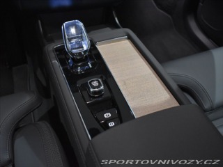 Volvo Ostatní modely XC90 2,0 T8 AWD Plus BLIS,Bezk 2025