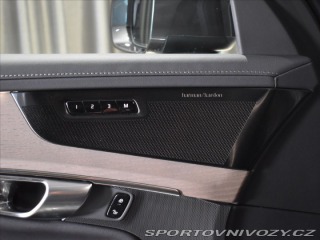 Volvo Ostatní modely XC90 2,0 T8 AWD Plus BLIS,Bezk 2025