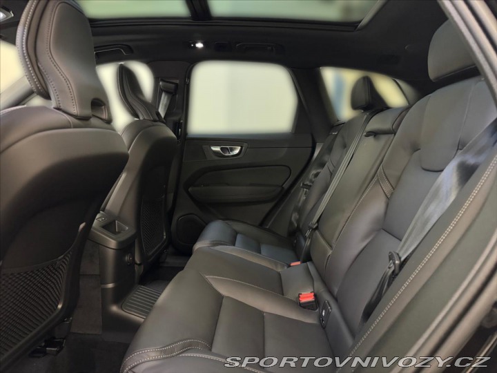 Volvo Ostatní modely XC60 2,0 Volvo XC60 T8 Ultra B 2025