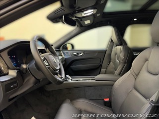 Volvo Ostatní modely XC60 2,0 Volvo XC60 T8 Ultra B 2025