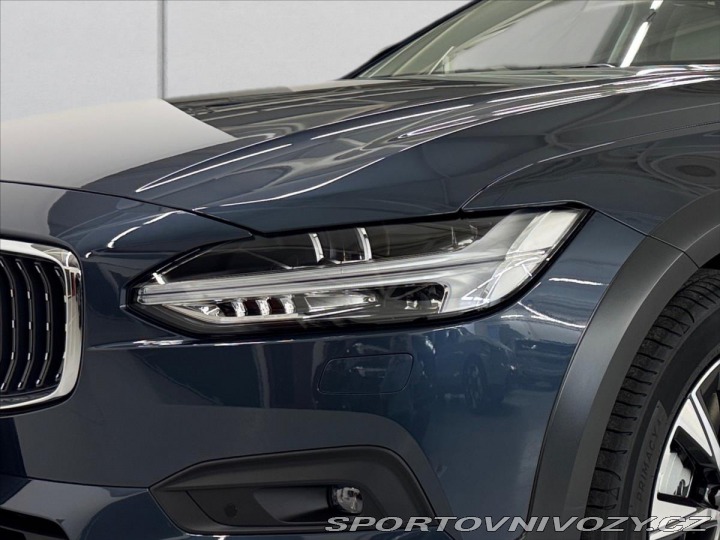 Volvo V90 2,0 B4 AWD Cross Country 2024