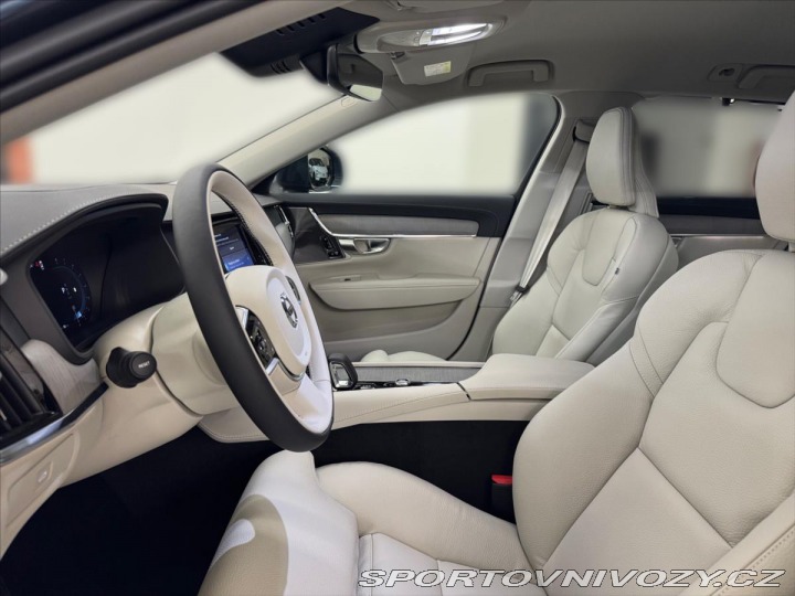 Volvo V90 2,0 B4 AWD Cross Country 2024