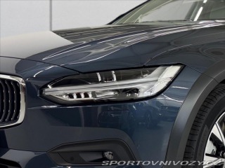 Volvo V90 2,0 B4 AWD Cross Country 2024