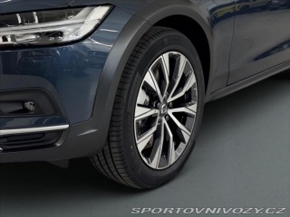 Volvo V90 2,0 B4 AWD Cross Country 2024