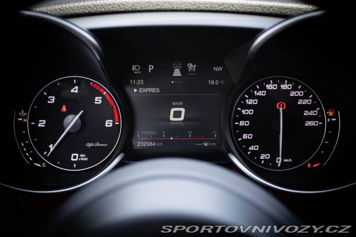 Alfa Romeo Giulia 2.2 Q4 A/T VELOCE / AJ N 2017