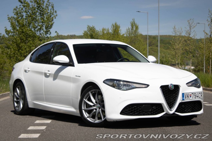 Alfa Romeo Giulia 2.2 Q4 A/T VELOCE / AJ N 2017
