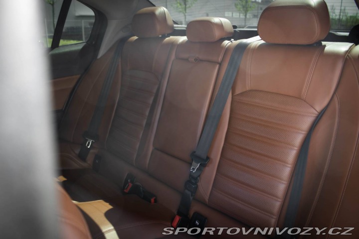 Alfa Romeo Giulia 2.2 Q4 A/T VELOCE / AJ N 2017