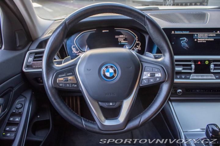 BMW 3 330e ZF8 xDrive /AJ NA S 2021