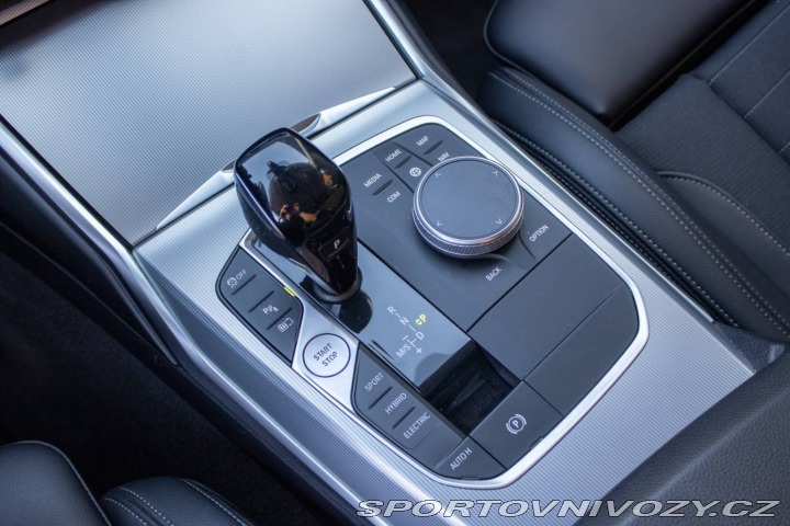 BMW 3 330e ZF8 xDrive /AJ NA S 2021