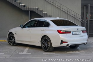 BMW 3 330e ZF8 xDrive /AJ NA S 2021