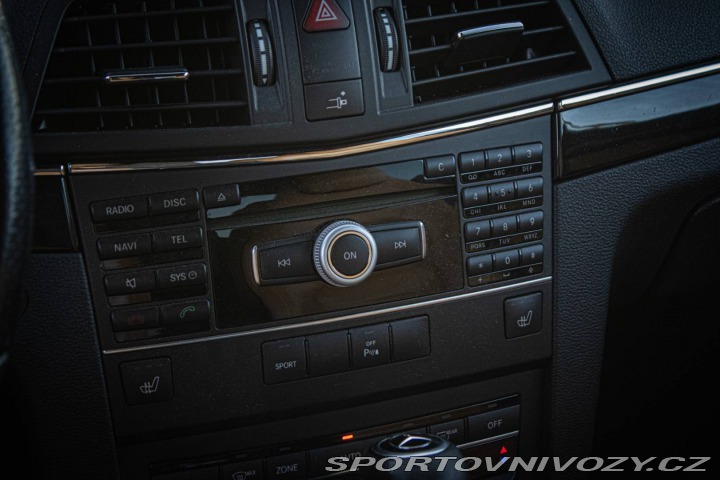 Mercedes-Benz E Kupé  350CDI 170kW / AJ N 2011