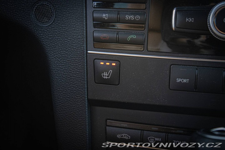 Mercedes-Benz E Kupé  350CDI 170kW / AJ N 2011