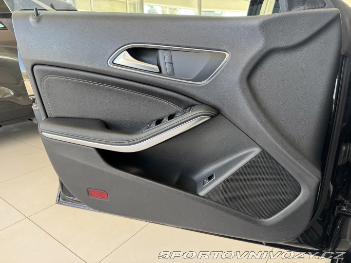 Mercedes-Benz CLA 200 SB*115kW*Xenon*Nav*El 2015