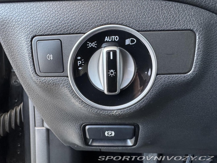 Mercedes-Benz CLA 200 SB*115kW*Xenon*Nav*El 2015