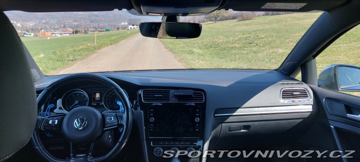 Volkswagen Golf 7,5 R  Perform AKRAPOVIČ 2018