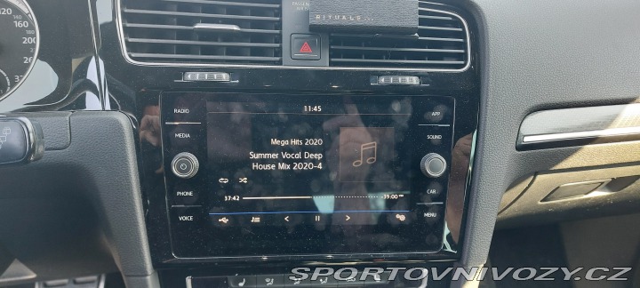 Volkswagen Golf 7,5 R  Perform AKRAPOVIČ 2018