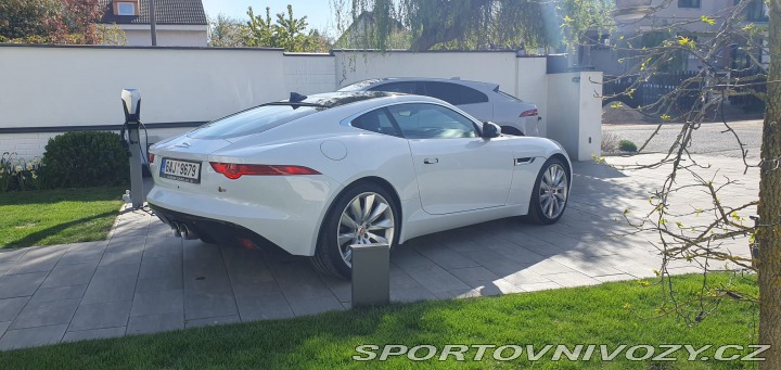 Jaguar F-Type  2016