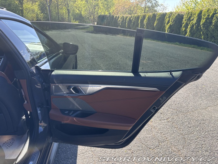 BMW 8 840d xDRIVE M-PAKET ZÁRU 2022