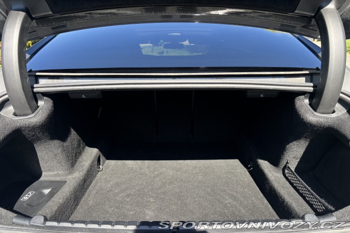 BMW 8 840d xDRIVE M-PAKET ZÁRU 2022