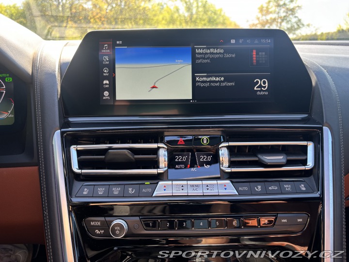 BMW 8 840d xDRIVE M-PAKET ZÁRU 2022