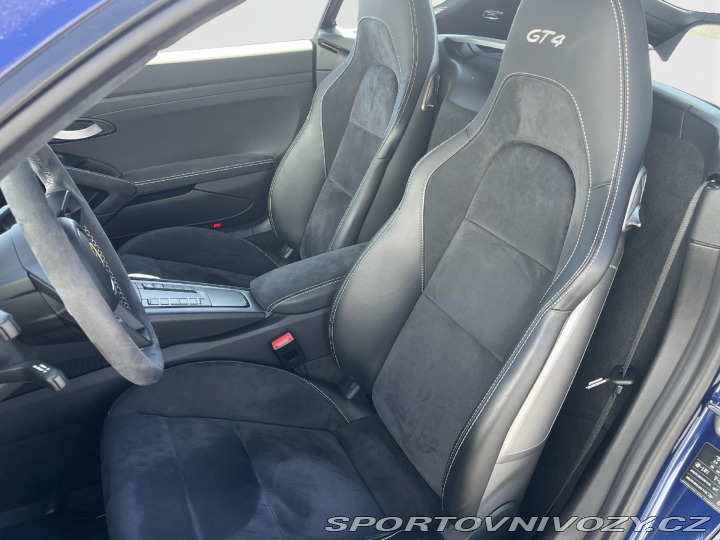 Porsche Cayman GT4 2020