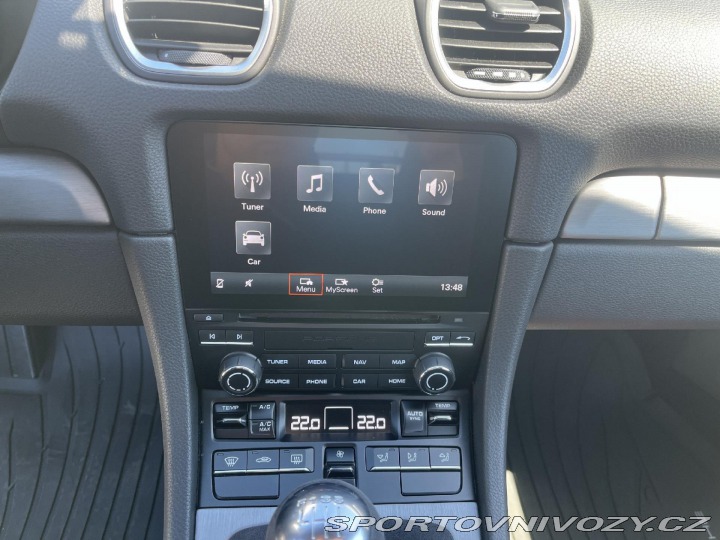 Porsche Cayman GT4 2020