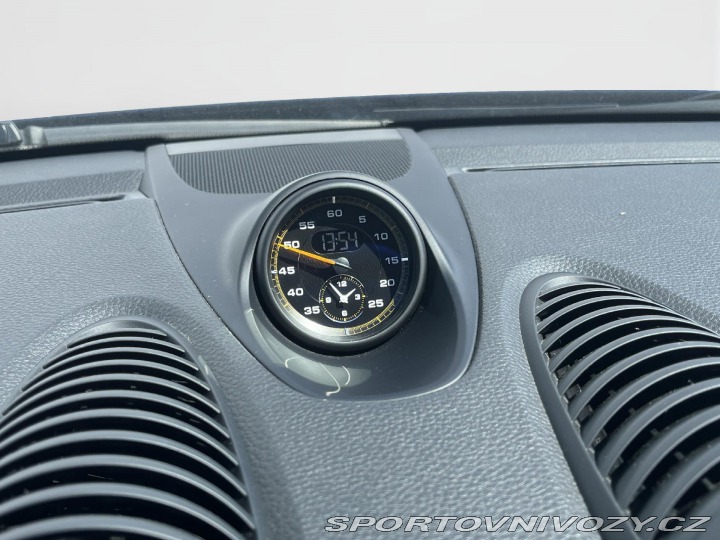 Porsche Cayman GT4 2020