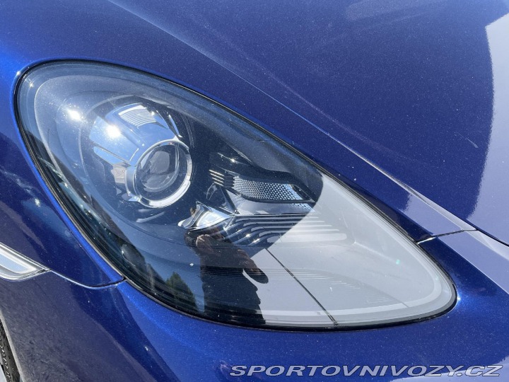 Porsche Cayman GT4 2020