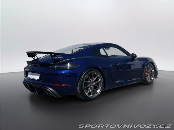 Porsche Cayman GT4 2020