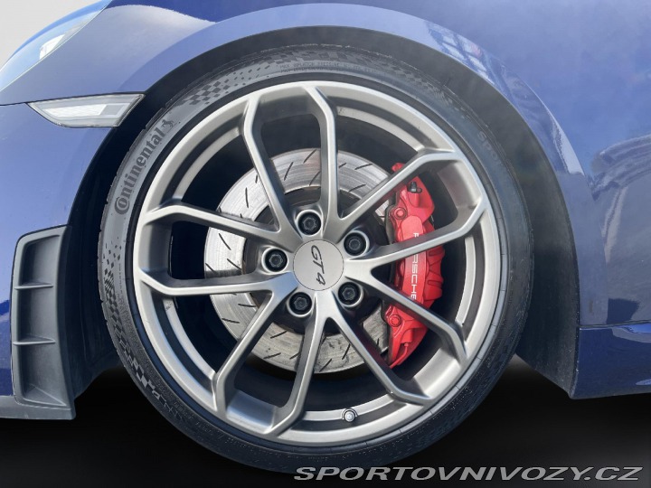 Porsche Cayman GT4 2020