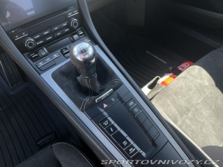 Porsche Cayman GT4 2020