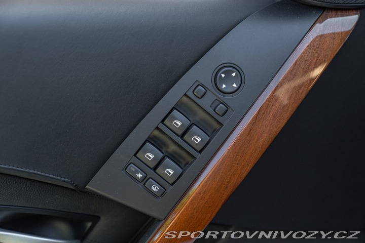 BMW M5  2005