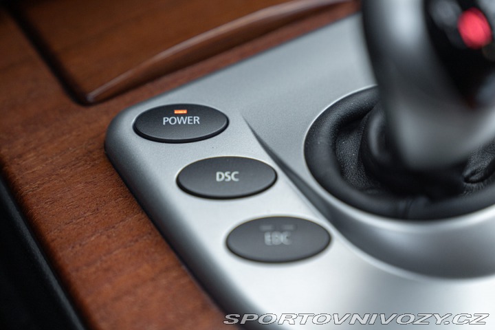 BMW M5  2005