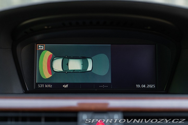 BMW M5  2005