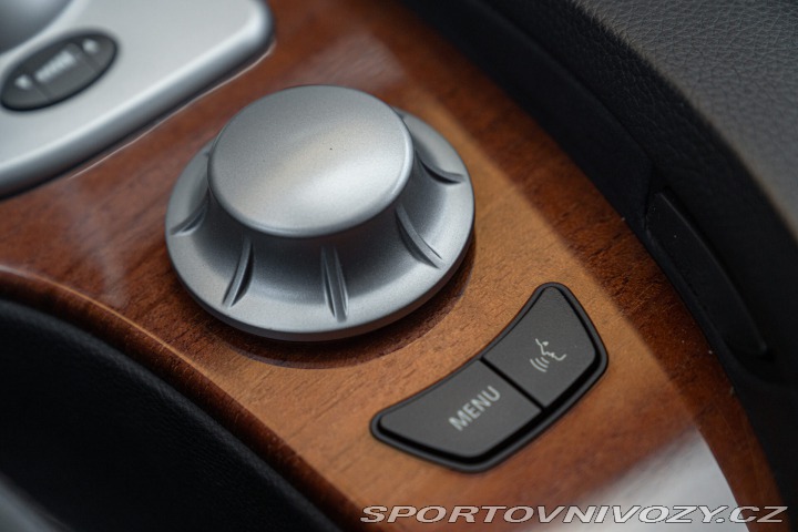 BMW M5  2005