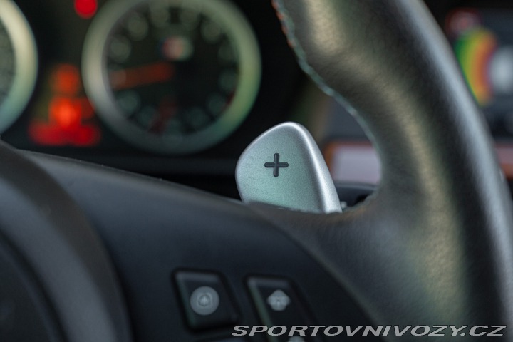 BMW M5  2005