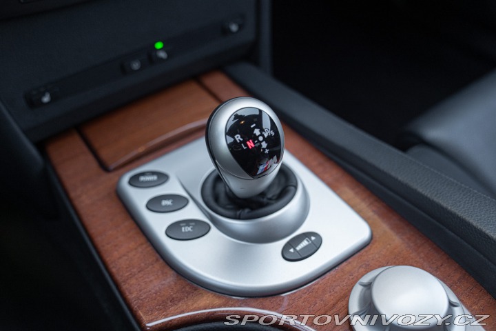 BMW M5  2005