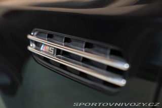 BMW M5  2005