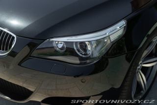 BMW M5  2005